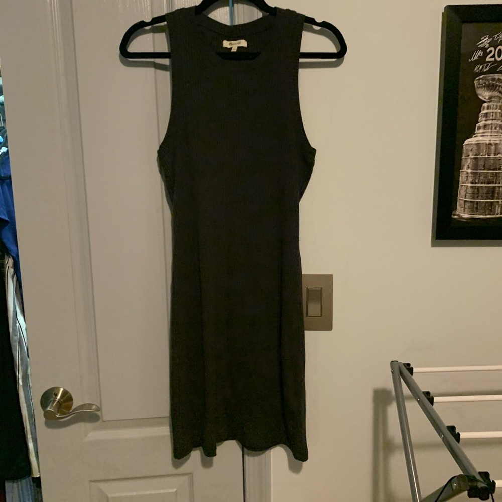 Large dark gray madewell dress